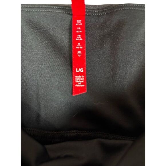 SPANX pleather -esque leggings Womens large NWOT New without tags - Picture 4 of 5